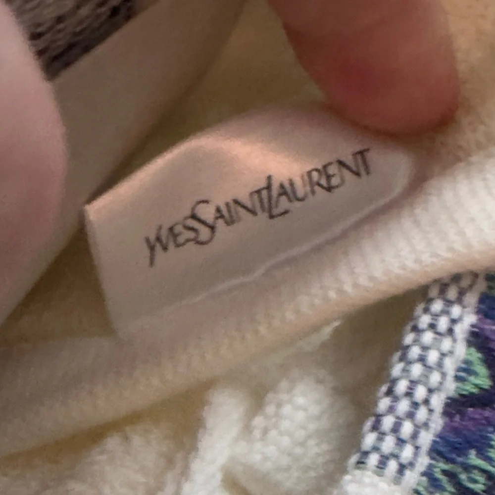 YSL Yves Saint Laurent White Multicolor Towel Set